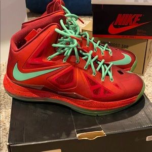 Lebron 10 Christmas